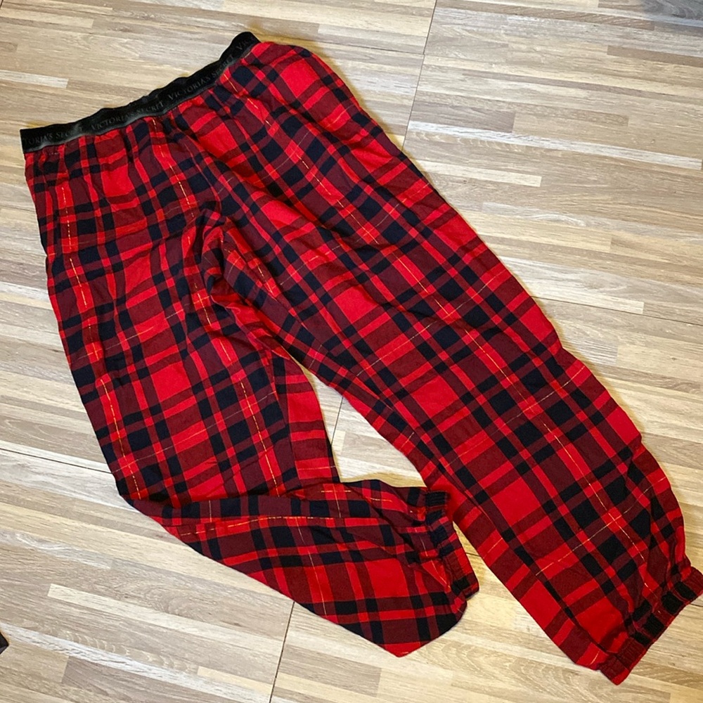 Victoria’s Secret plaid pajama joggers size women’s small